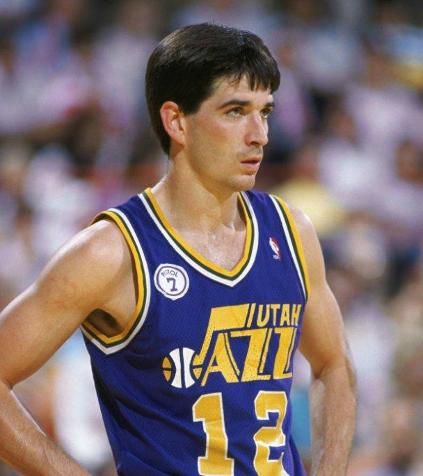 拿下助攻王最多的球员是谁?斯托克顿9次拿下该荣耀