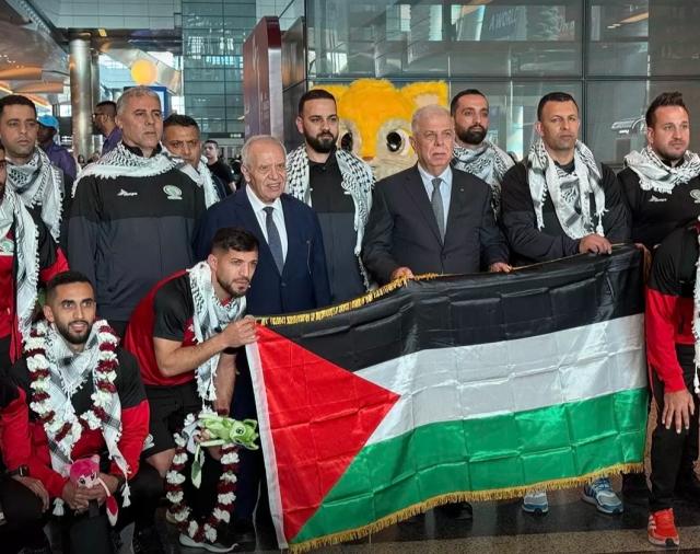 九游体育app-【亚洲杯倒计时8天】7队抵达多哈 10队扎堆阿联酋