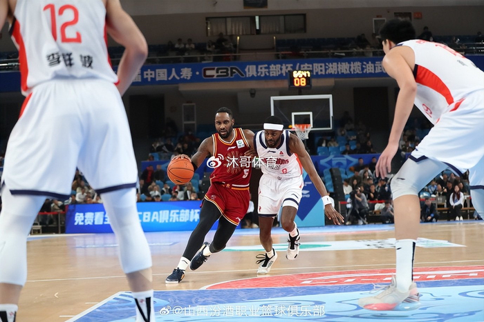 CBA俱乐部杯:诺威尔39分主导, 山西末节发威双杀广州3连胜晋级八强