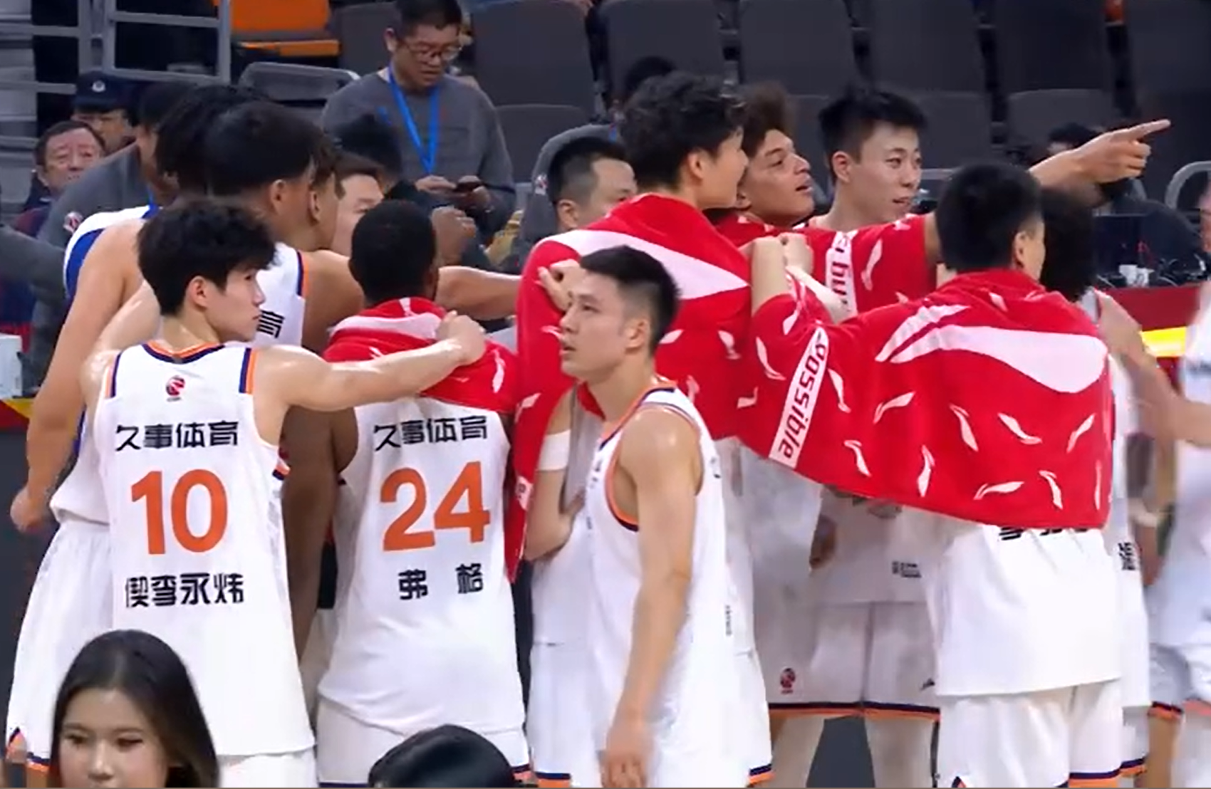 九游体育-输上海40分!杜锋有4个败笔,是广东队输球的主要因素