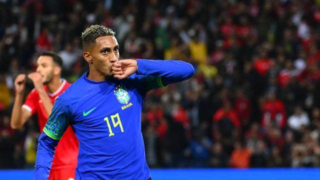 1664321180774048489.jpg 内少惹不起 佩德罗处子球 5比1大胜突尼斯不足喜